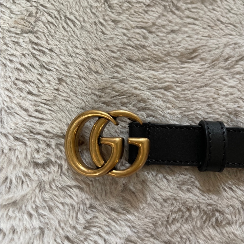 GUCCI Iconic Leather Double G Buckle